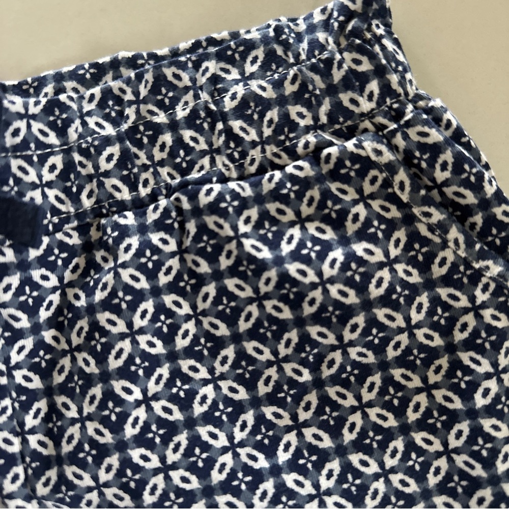 H&M Shorts - Picture 3 of 4